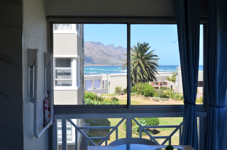 To Let 3 Bedroom Property for Rent in Greenways Golf Estate Western Cape